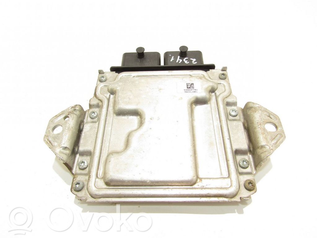 Suzuki Alto Engine control unit/module 