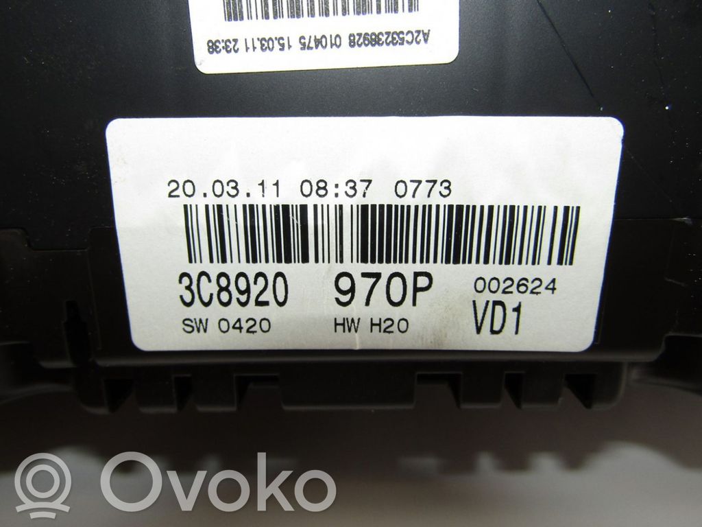 Volkswagen PASSAT CC Licznik / Prędkościomierz 