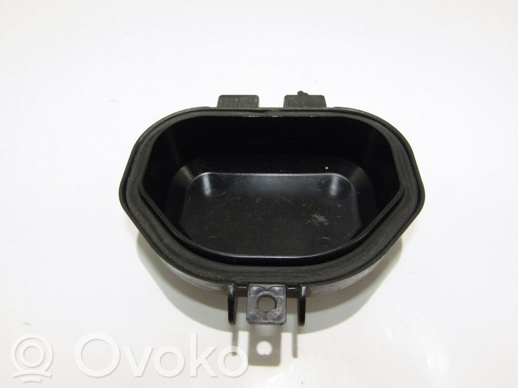 Audi A4 S4 B5 8D Capac bec far 