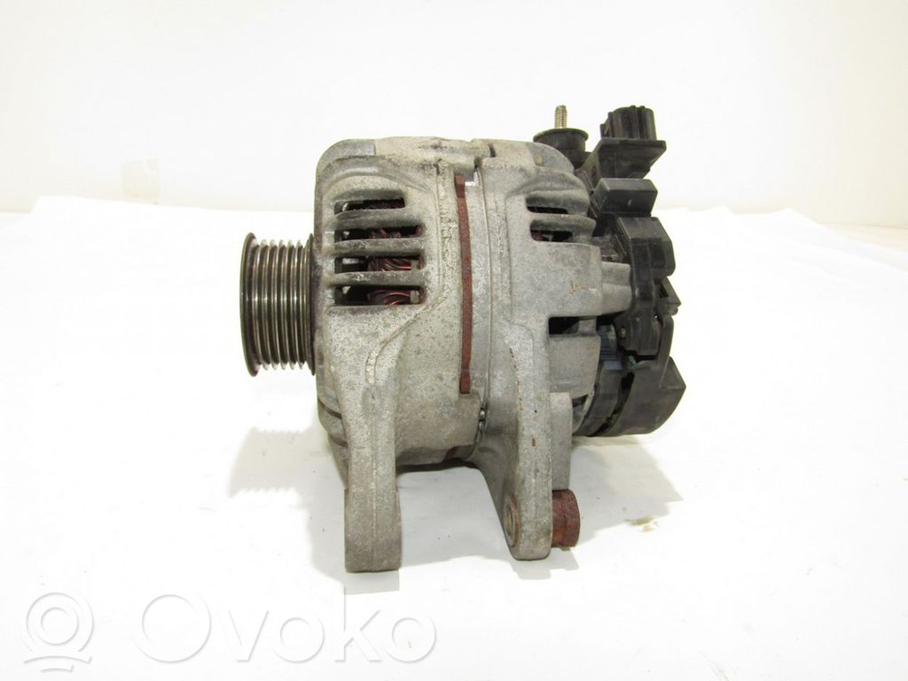 Toyota Corolla E120 E130 Ģenerators 