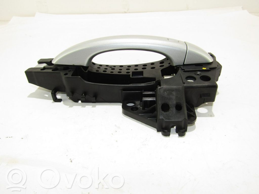 Manecilla externa puerta trasera   8T0837885A