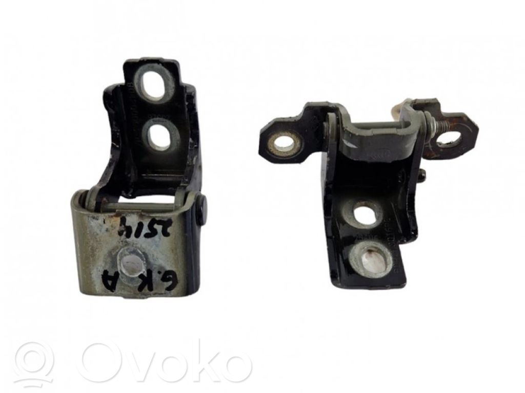 Rear door hinge set   804200003RM,804000016RG