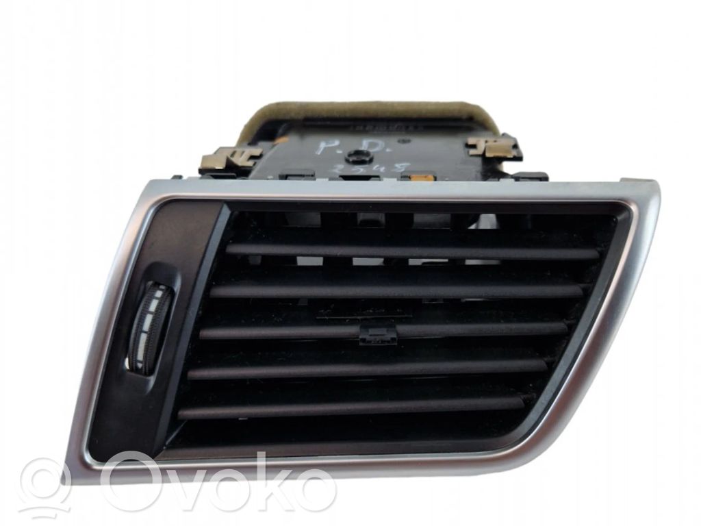 Rejilla de ventilación central del panel   A1668302254