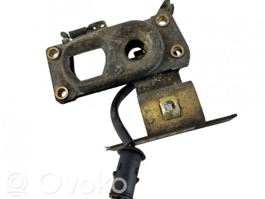 Engine bonnet/hood lock/catch