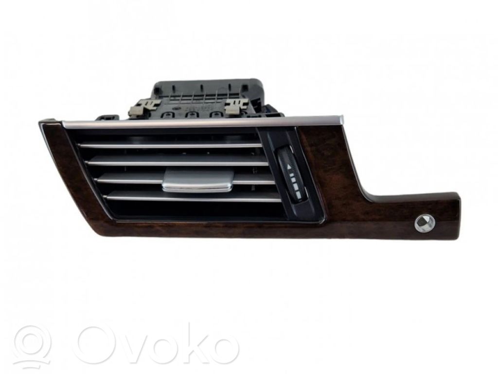 Mercedes-Benz E W212 Rejilla de ventilación central del panel