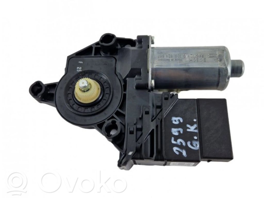 Volkswagen Touran II Motor macara geam ușă spate 