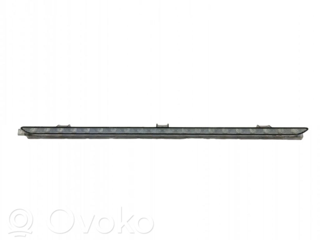 Trzecie światło stop   980886603
