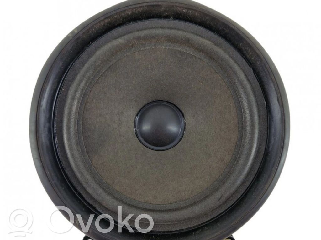 Difuzor ușă spate   8E0035411
