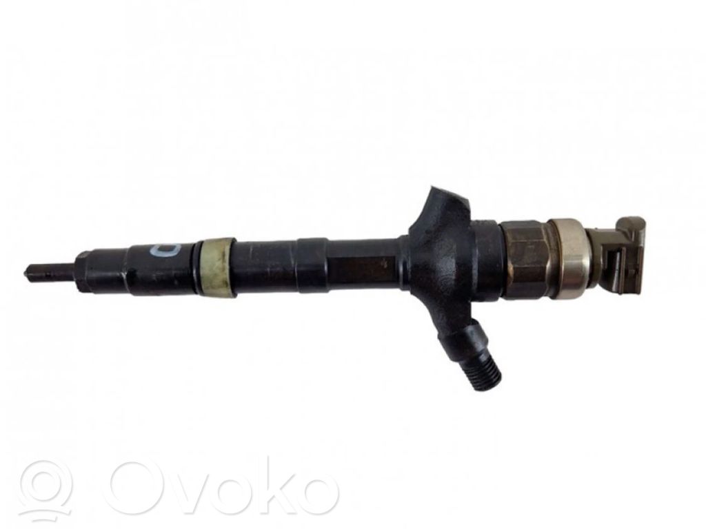 Iniettore   236700G010