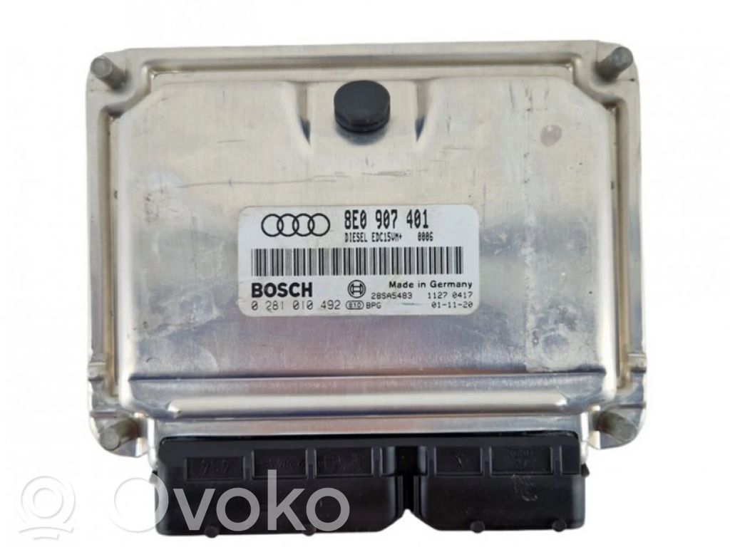 Unidad de control/módulo del motor   8E0907401,0281010492