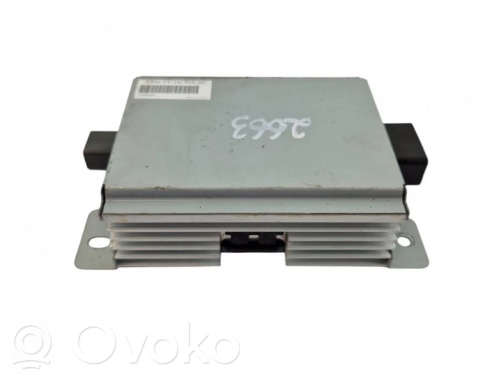 Vahvistin   VP6CYF18C808AC