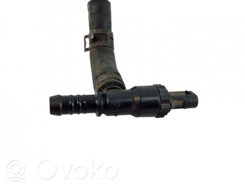Sensor de temperatura del combustible   04L919565