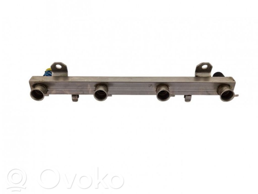 Opel Corsa D Rampă alimentare injectoare 