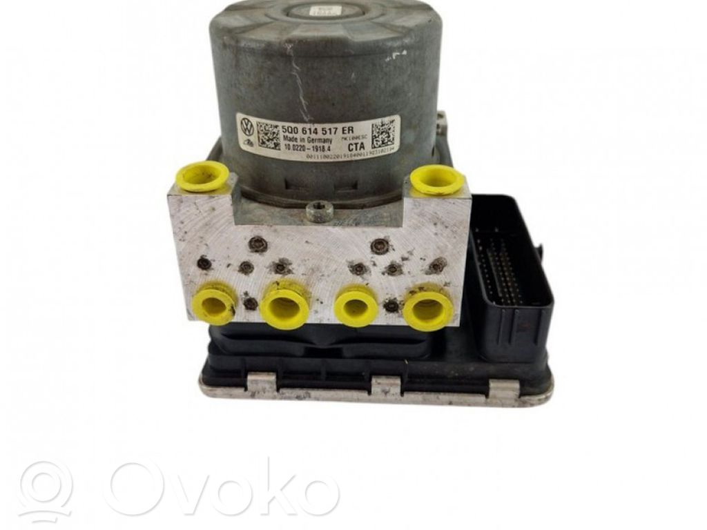 Volkswagen Golf VII ABS bloks 