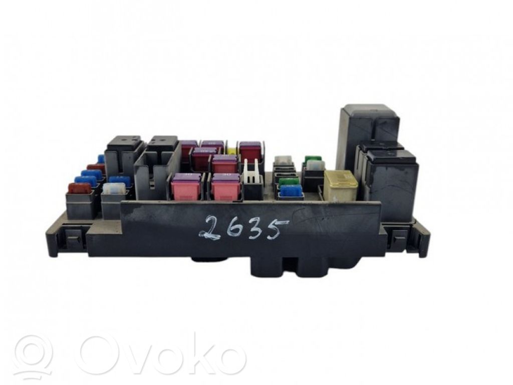 Ramka / Moduł bezpieczników   82241SC060,MB100200B