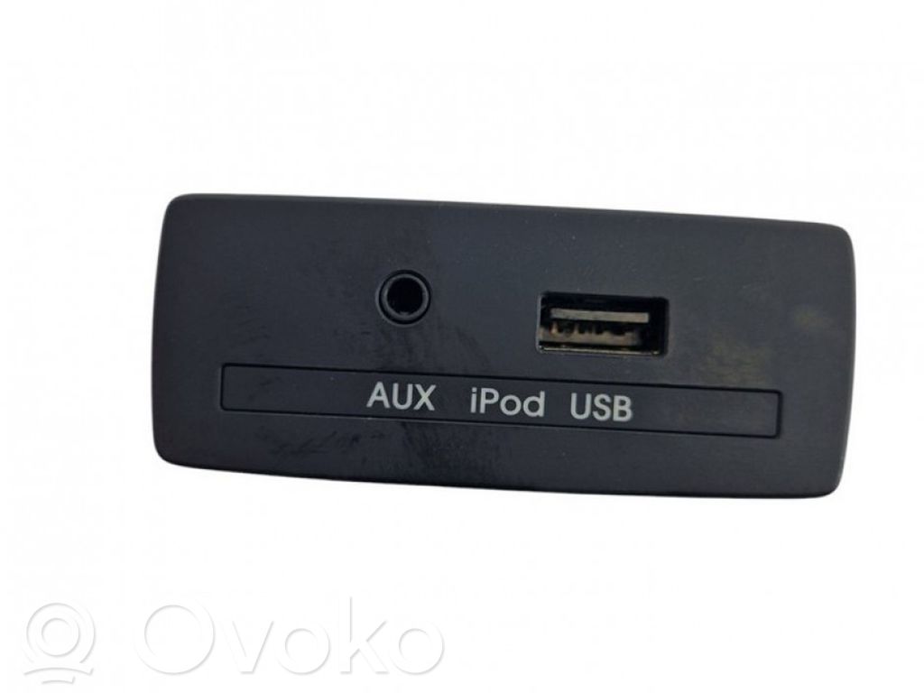 KIA Soul Conector priză AUX 