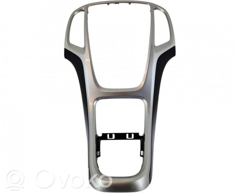 Opel Astra J Moldura del panel (Usadas) 
