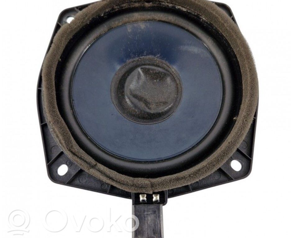 Altavoz de la puerta delantera
