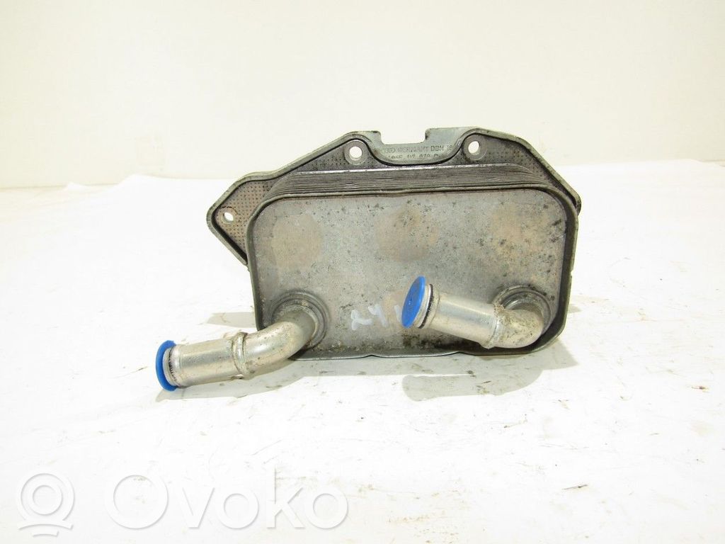 Audi A6 S6 C6 4F Supporto di montaggio del filtro dell’olio