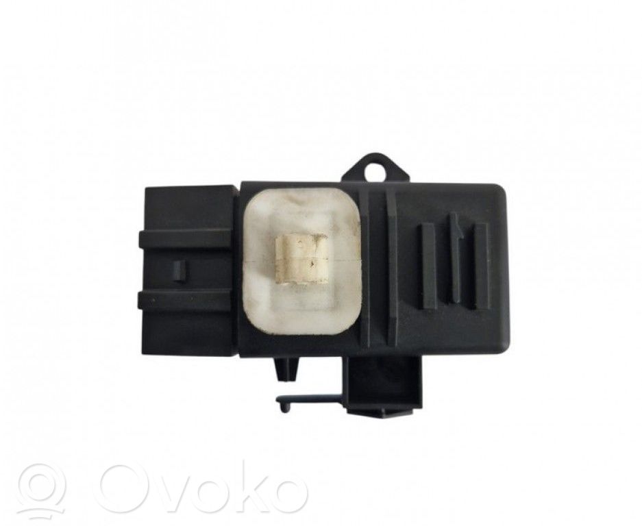 Istuimen lämmityksen rele   6R0959772A