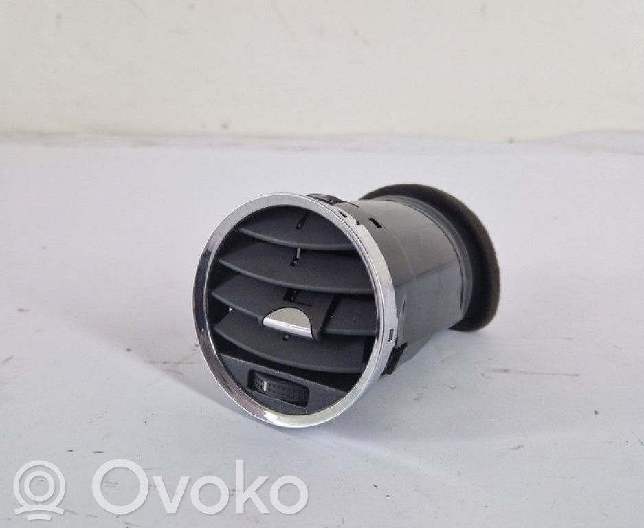 Opel Antara Griglia di ventilazione centrale cruscotto