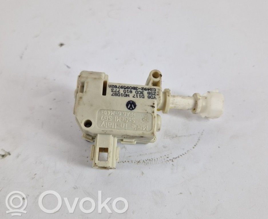 Motor de bloqueo de puertas   3C0810773