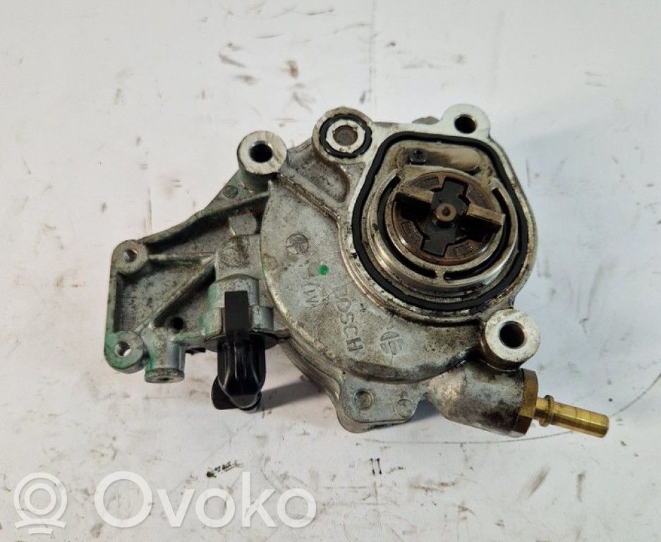Vacuum pump   D1711A