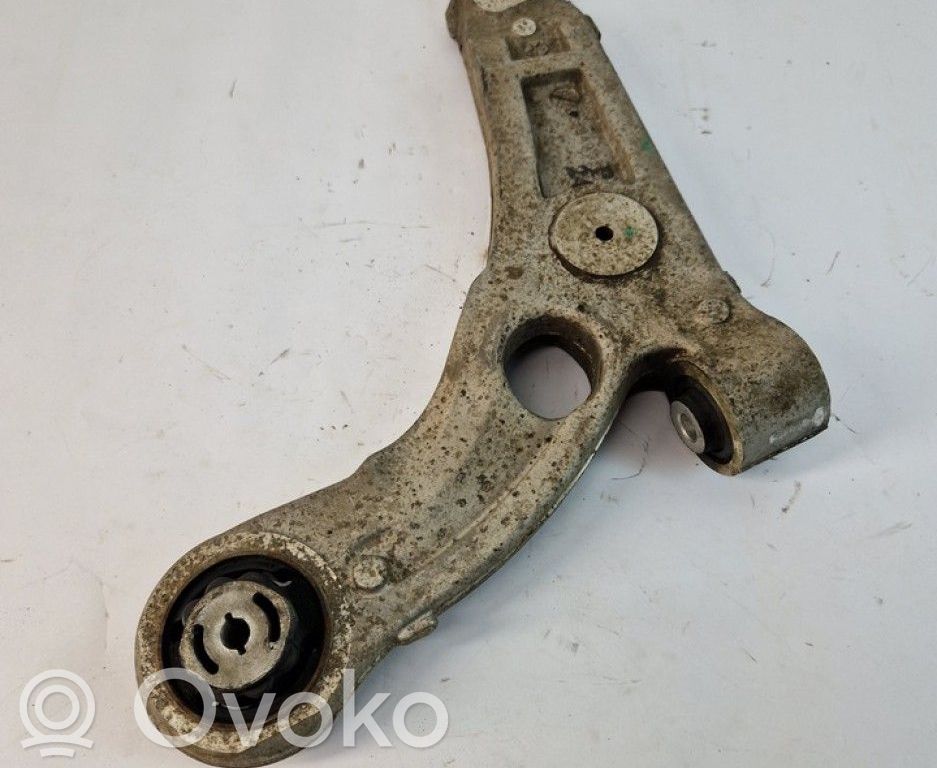 Jeep Cherokee Priekinė šakė 