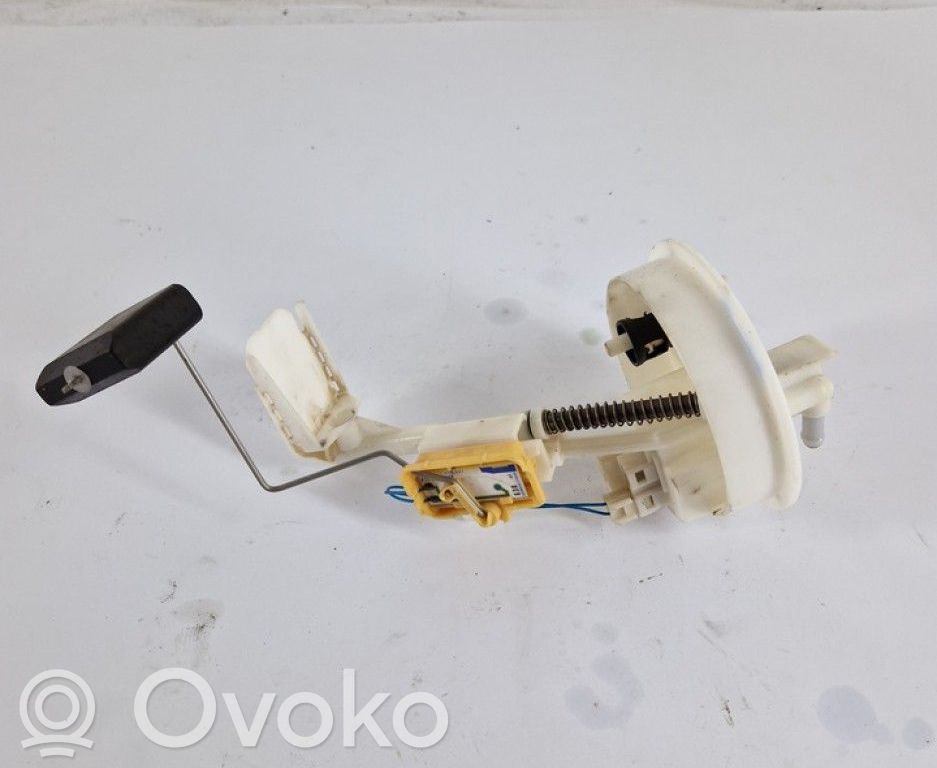 Mercedes-Benz E W211 Pompe à carburant 