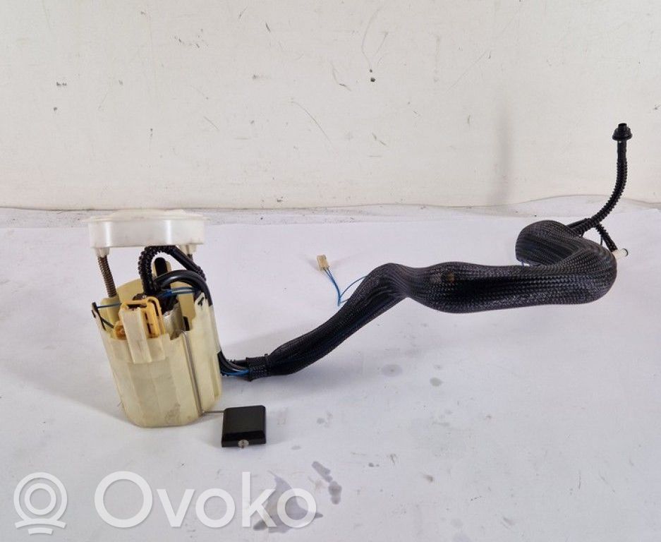 Mercedes-Benz E W211 Pompa carburante immersa