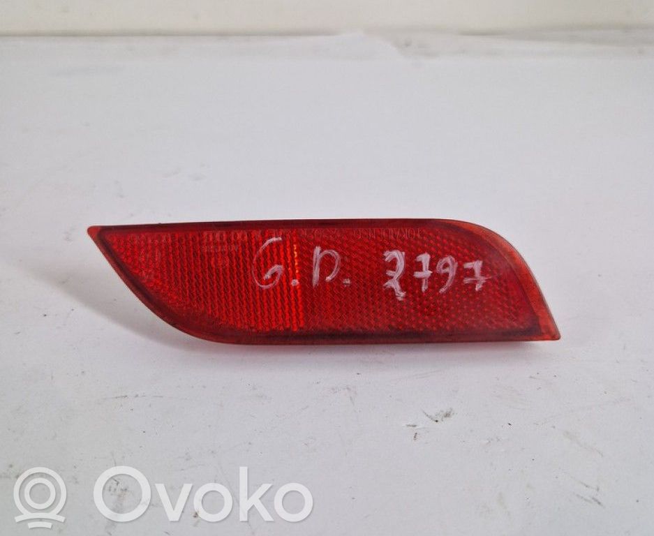 Subaru XV Reflector spate 