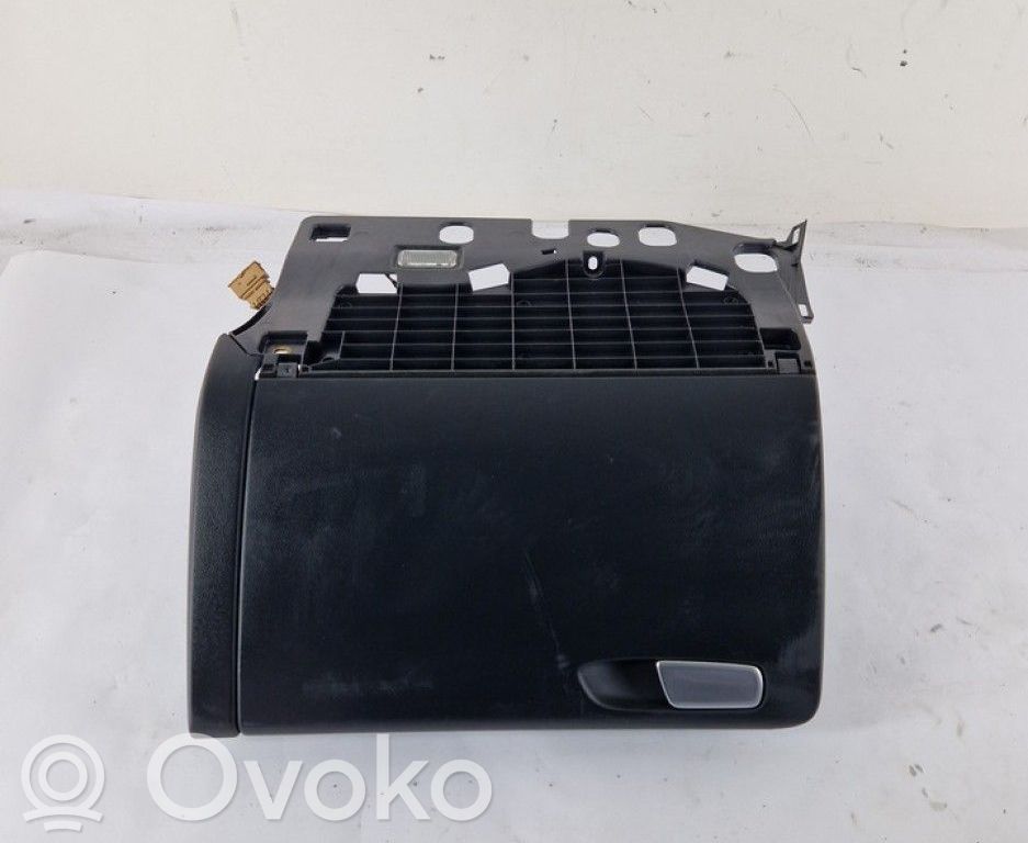 Audi A4 S4 B8 8K Guantera 