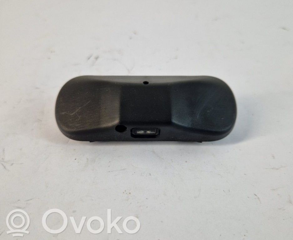 Volkswagen Tiguan Dysza spryskiwacza szyby przedniej / czołowej 