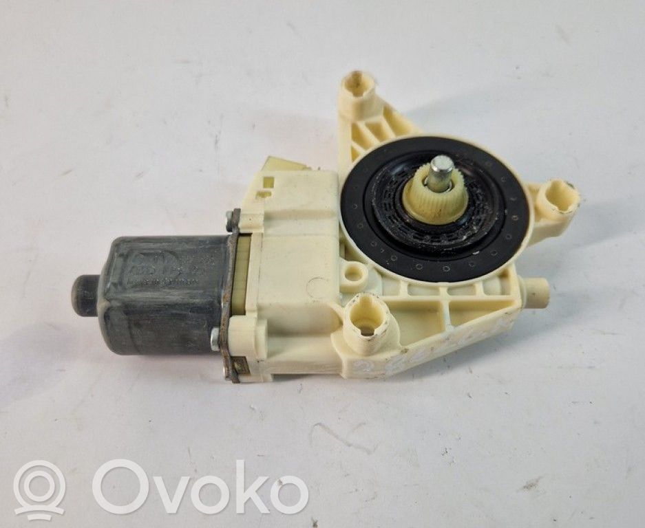 Mercedes-Benz E W212 Motor macara geam ușă spate 