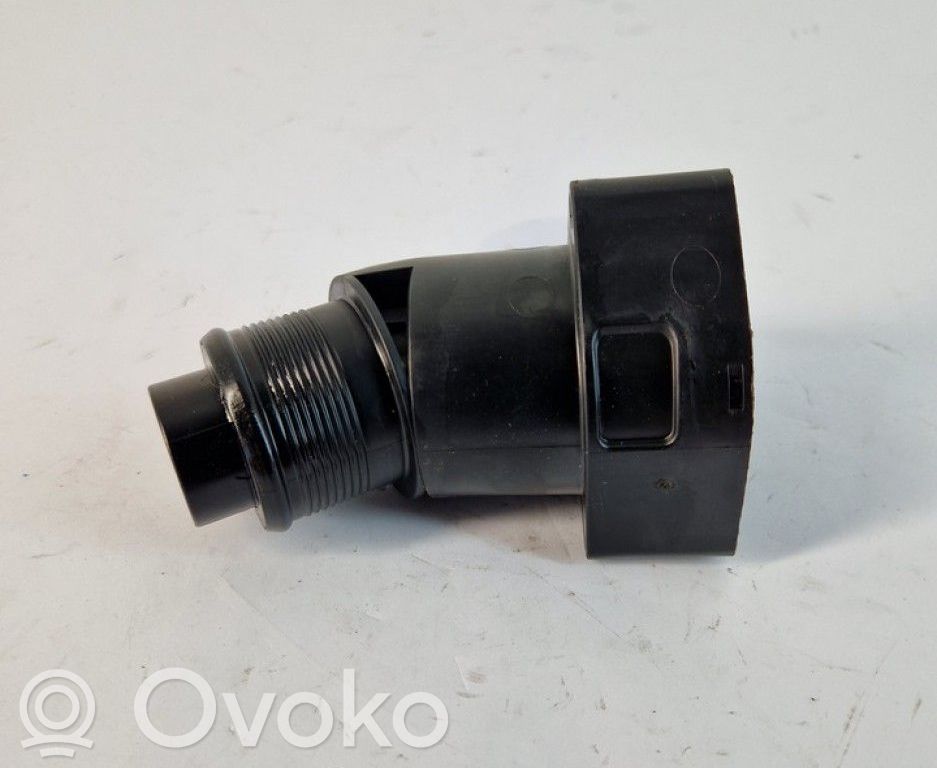 Volkswagen Jetta VI Ghidaj aer intercooler 