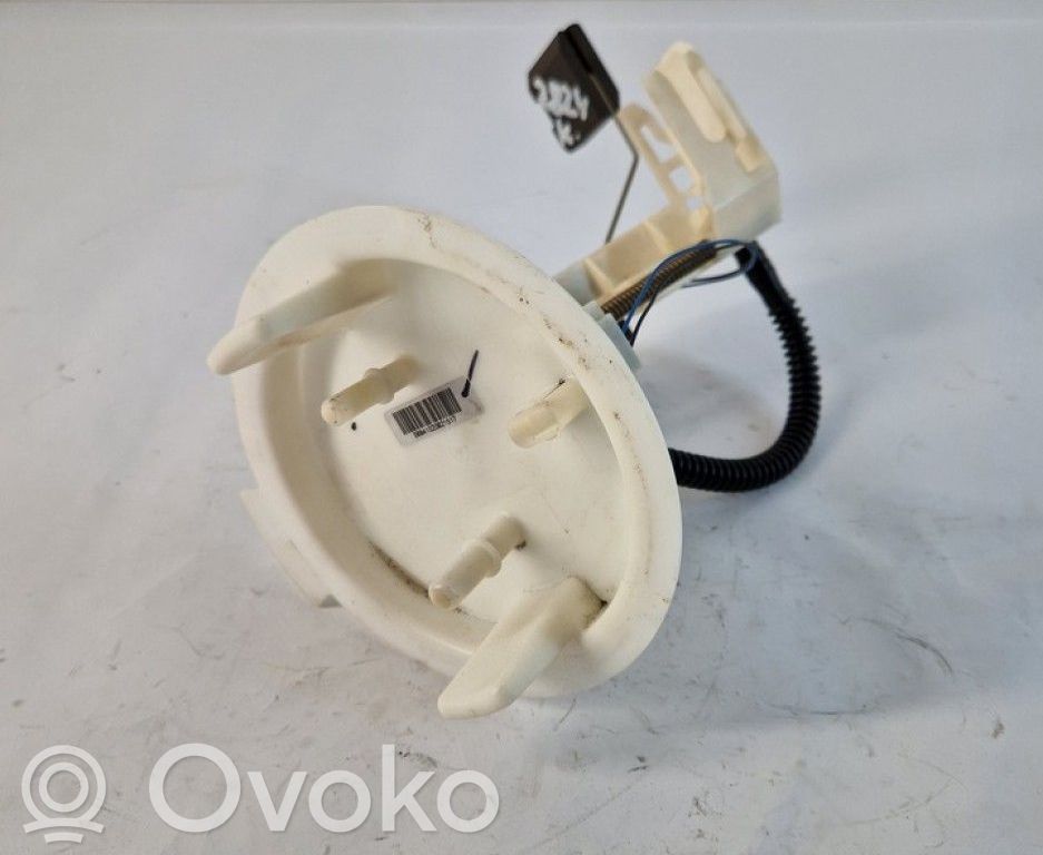 Mercedes-Benz C W204 Pompe à carburant