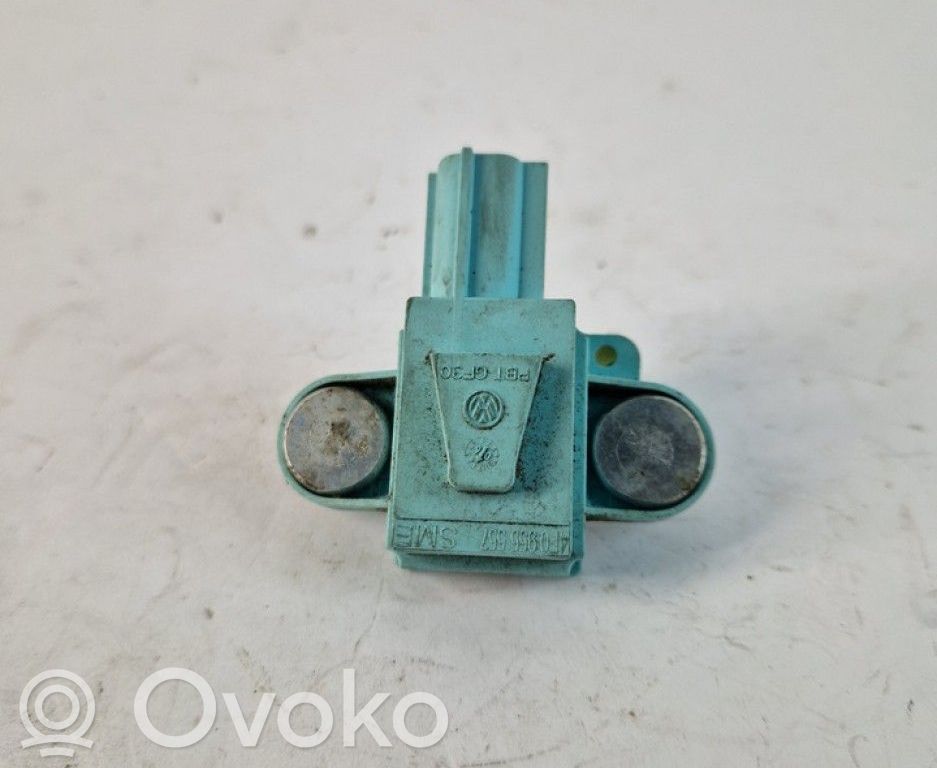 Airbagsensor Crashsensor Drucksensor   4F0955557,4F0955557,4F0955557