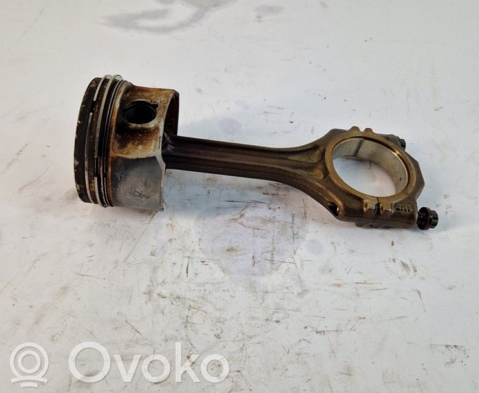 Volkswagen Touran I Piston
