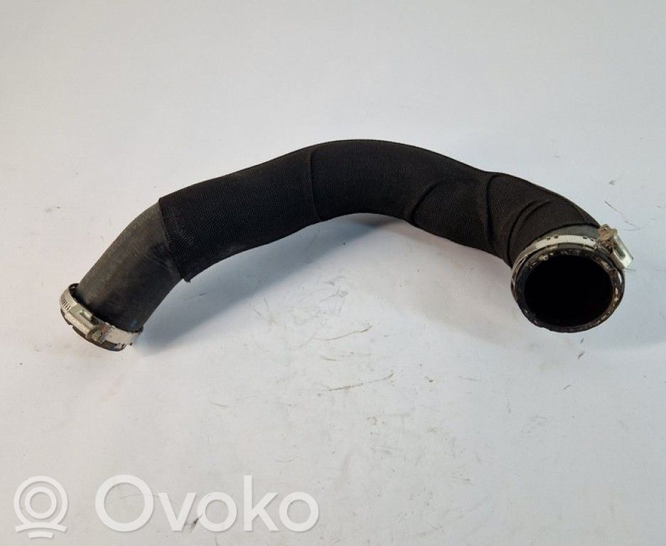 Audi A4 S4 B8 8K Furtun/conductă intercooler 