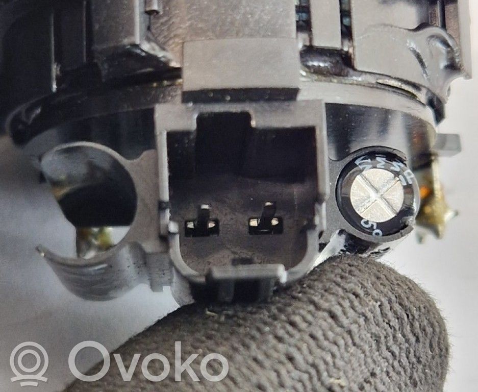 Ford Mondeo MK V Altavoz de la puerta delantera 