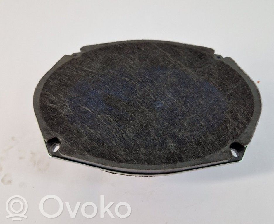 Jeep Cherokee Enceinte de porte arrière