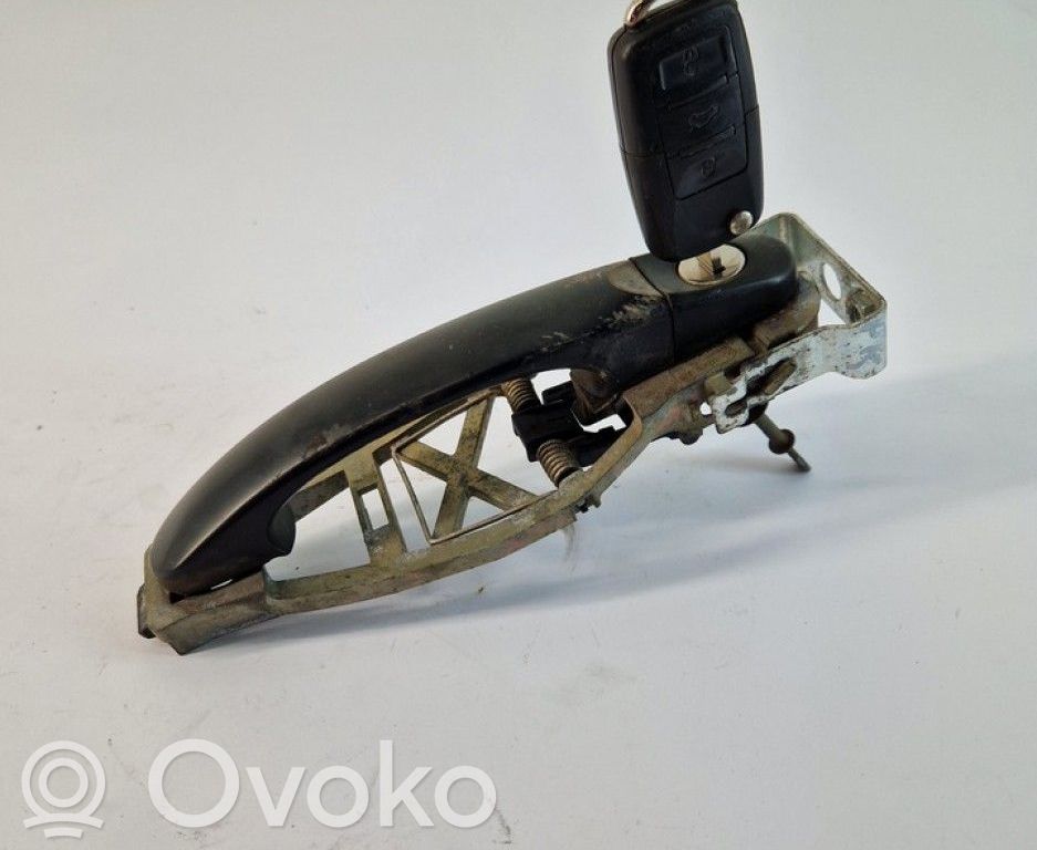 Etuoven ulkokahva   1T0837885A,1T0837885A,1T0837885A