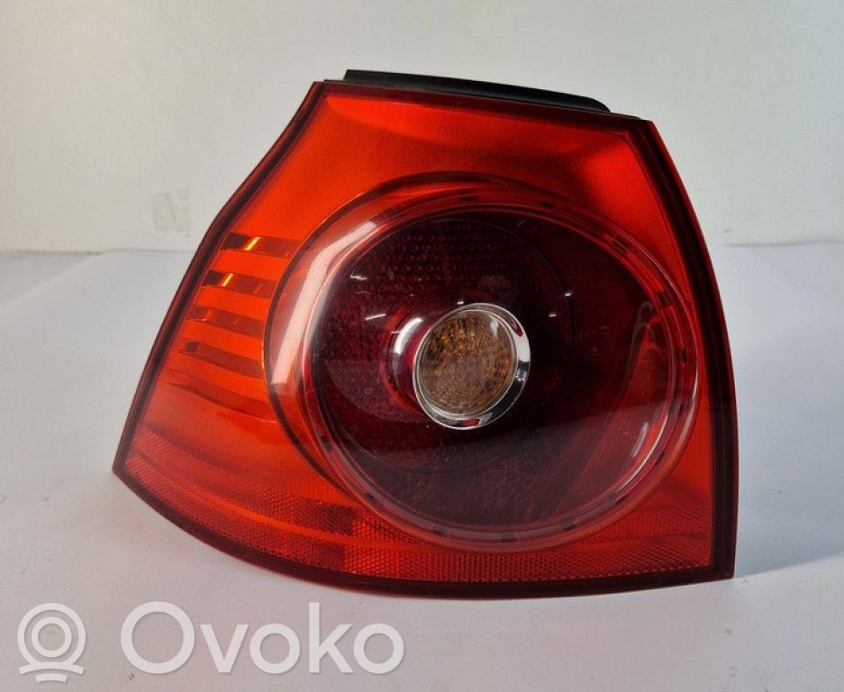 Volkswagen Golf V Luci posteriori