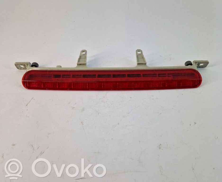 Jeep Cherokee Third/center stoplight 