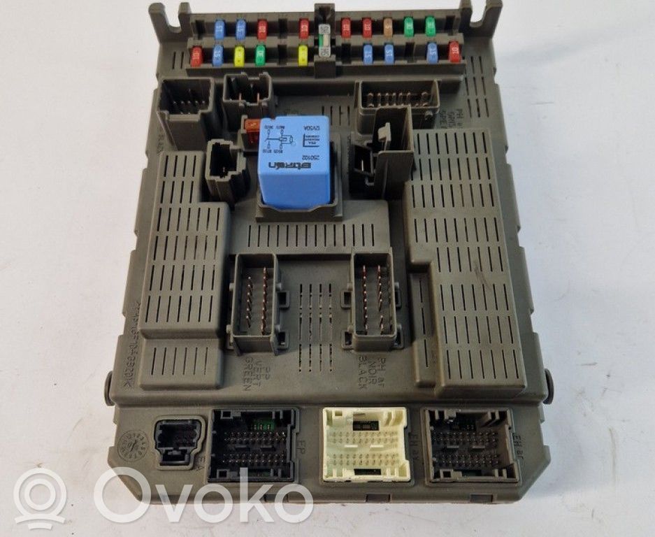 Peugeot 807 Module confort 