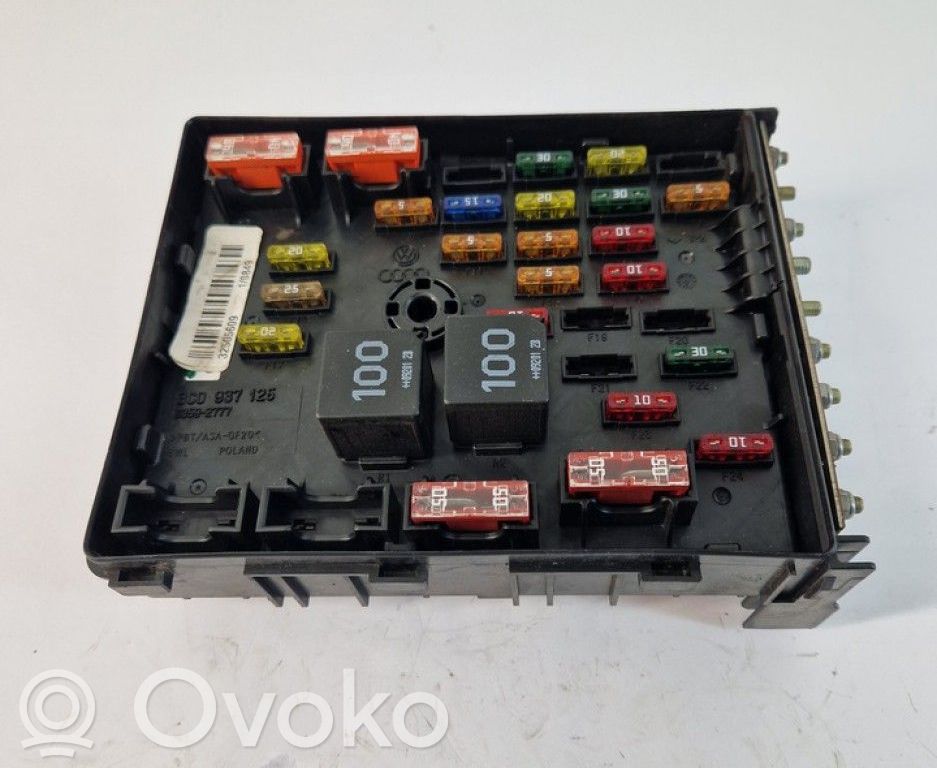 Volkswagen PASSAT B6 Modulo fusibile 