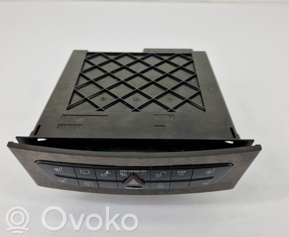 Mercedes-Benz E W211 Caricatore CD/DVD