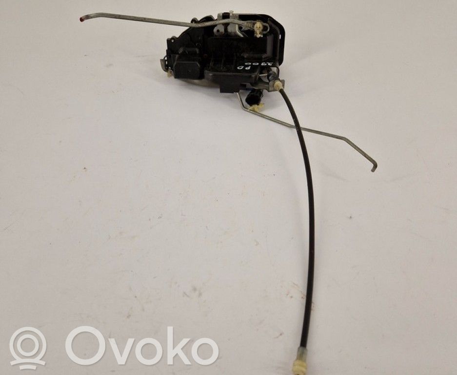 KIA Sorento Front door lock 