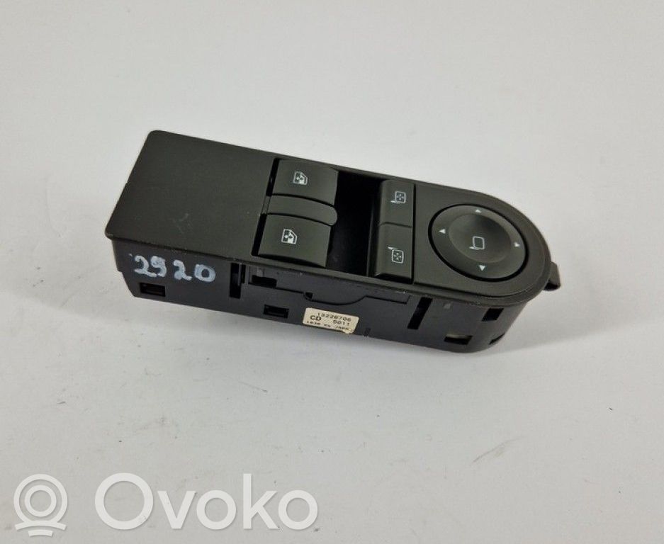 Opel Astra H Comutator comandă geamuri electrice