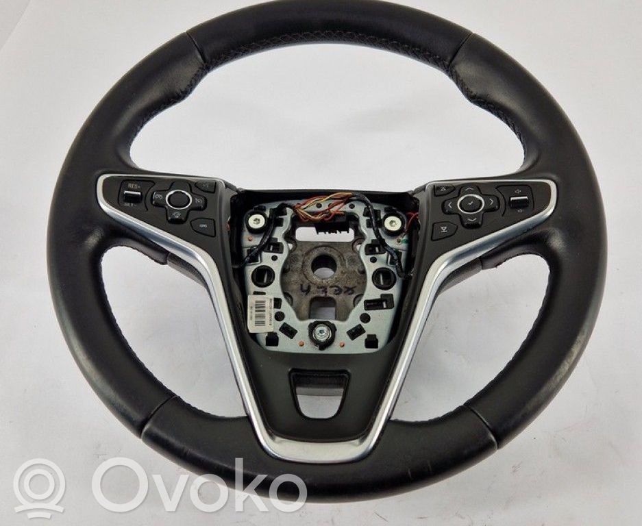 Ohjauspyörä   39016158,39016158,39016158,6091702,6244267